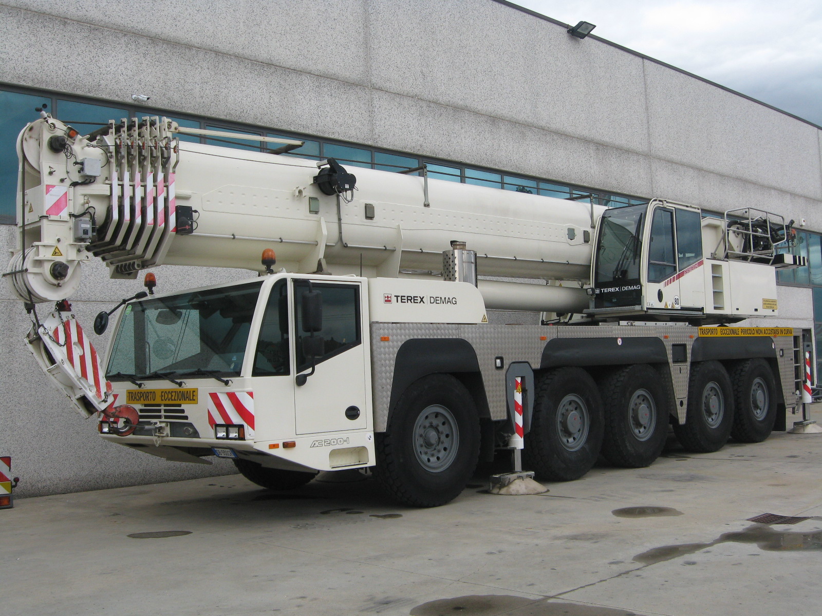 Купить б/у TEREX-DEMAG AC-200 - Автокран б/у в продаже за 65000000 руб,  характеристики