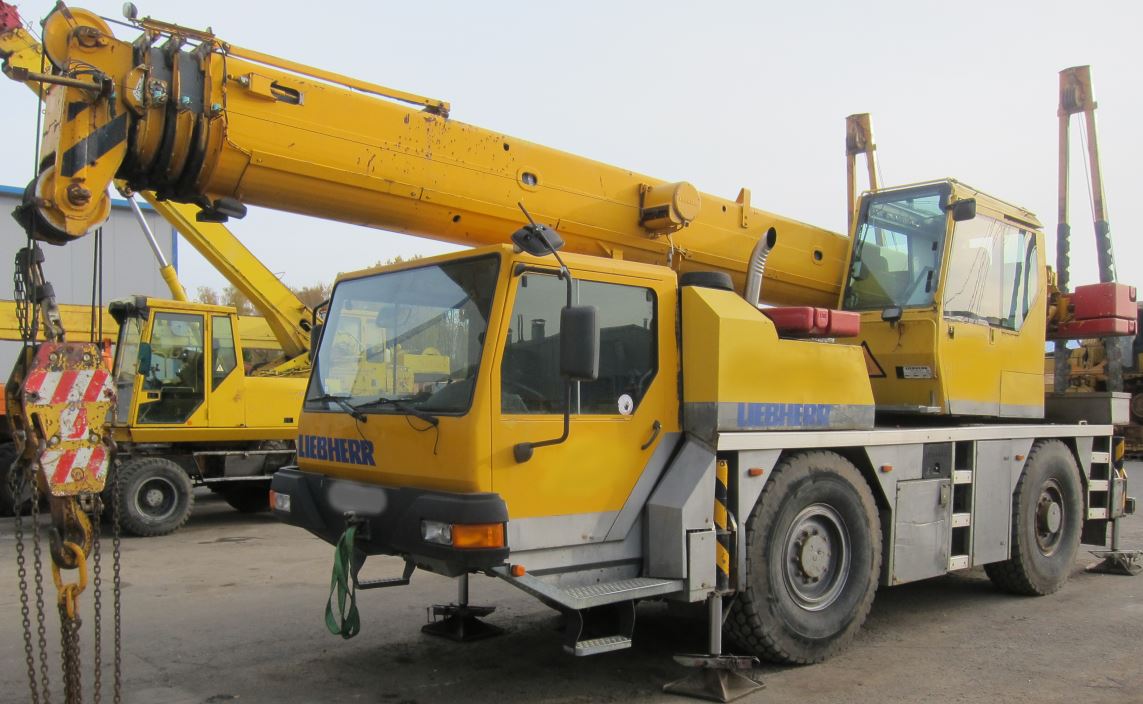 Купить б/у Liebherr LTM 1030 - Автокран б/у в продаже за 6800000 руб,  характеристики